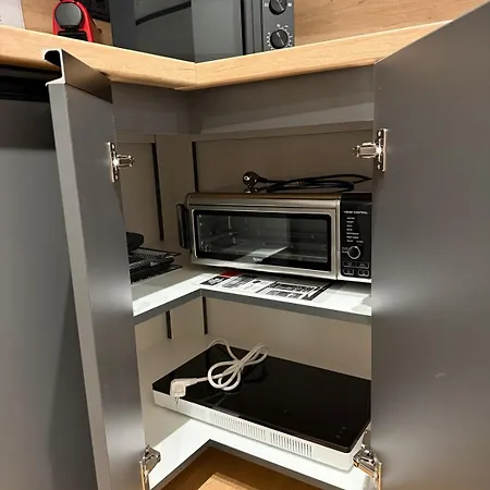 Noir&honey, 10min Walk To Center Apartment Timişoara