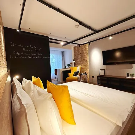 Noir&honey, 10min Walk To Center Timişoara