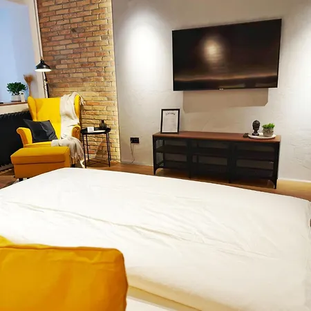Noir & Honey - 10 Mins Walk To Center * Timisoara