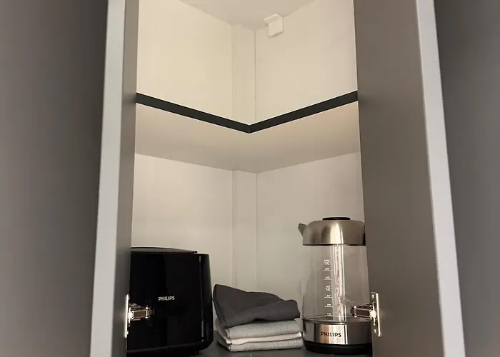 公寓 Noir & Honey - 10 Mins Walk To Center *