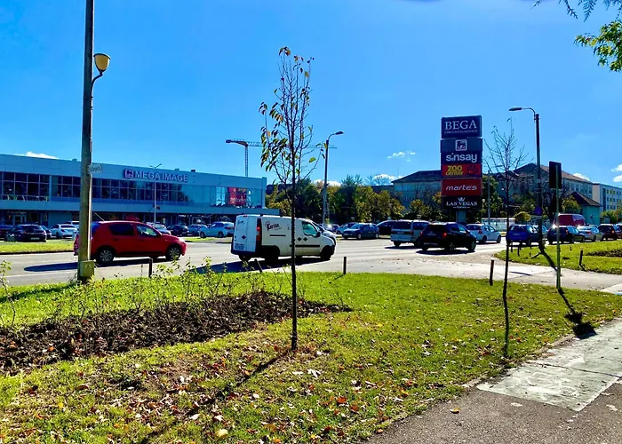 Lägenhet Noir & Honey - 10 Mins Walk To Center