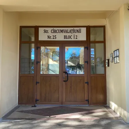 Apartamento Noir & Honey - 10 Mins Walk To Center *