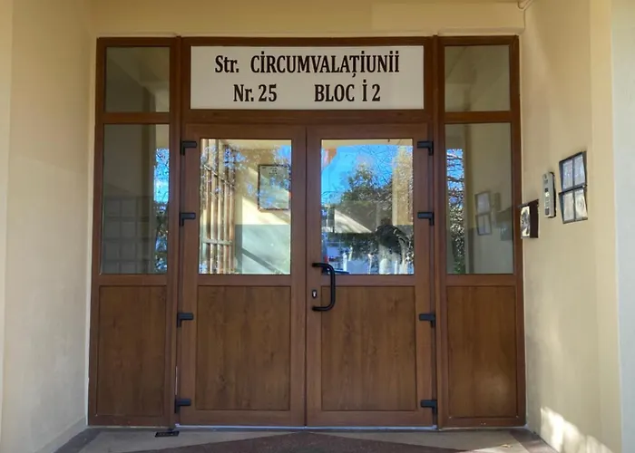 Apartamento Noir & Honey - 10 Mins Walk To Center *